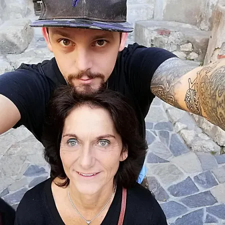 Wanda Гостевой дом Фуэнхирола